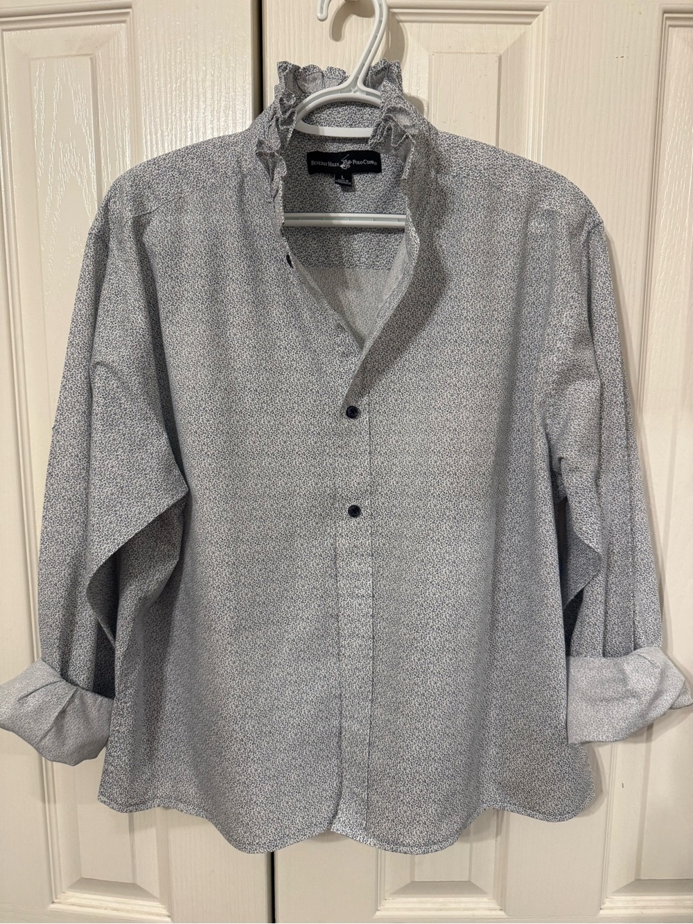 Woman’s Ruffle Collar black and white print button down